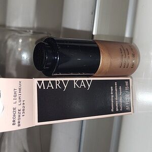 Mary Kay Illuminating Drops